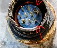Missing pins on battery pack communication connector